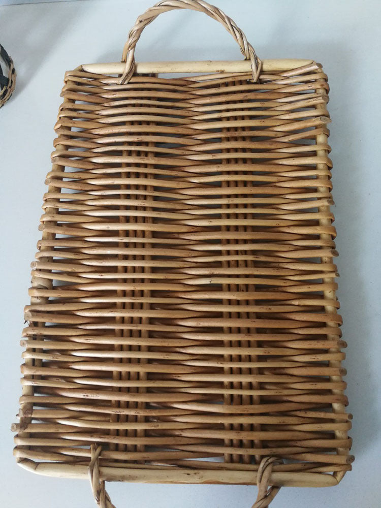 Hand-woven tray